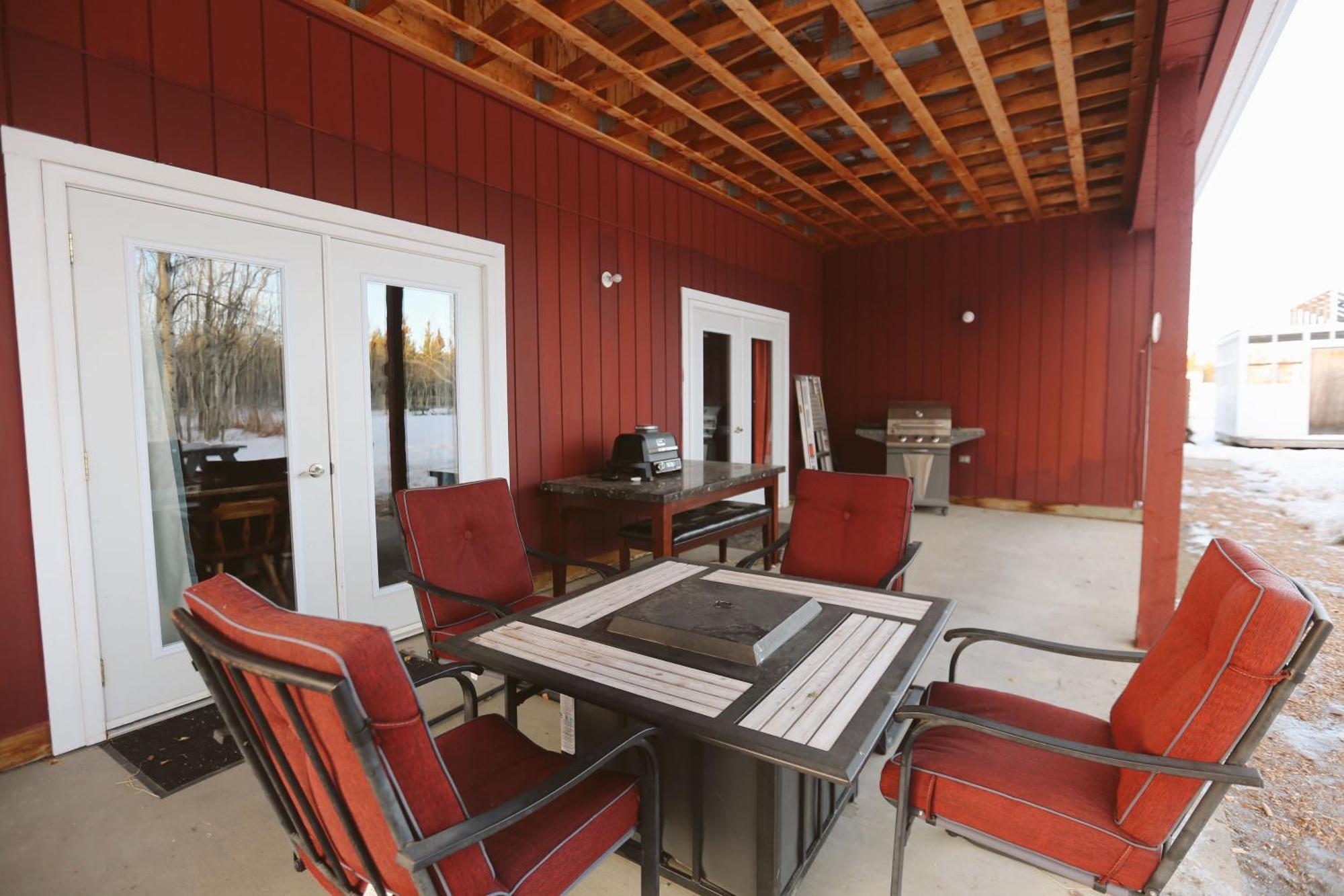 The Big Red Barn Apartment Whitehorse Exterior photo